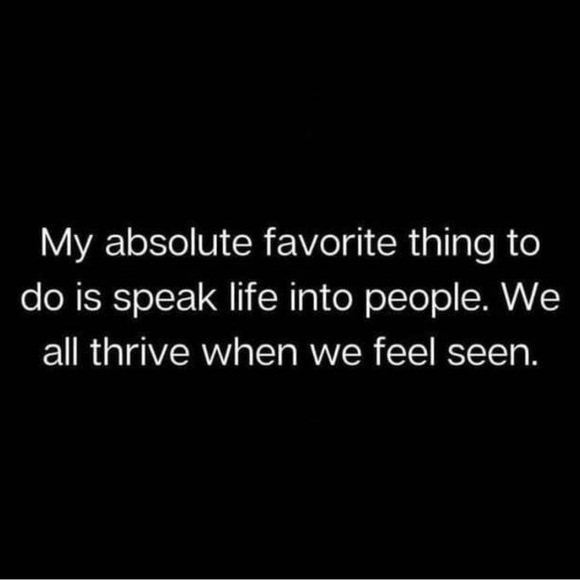 🌷Meet your Posher🌷 Yvonne - Picture 5 of 15